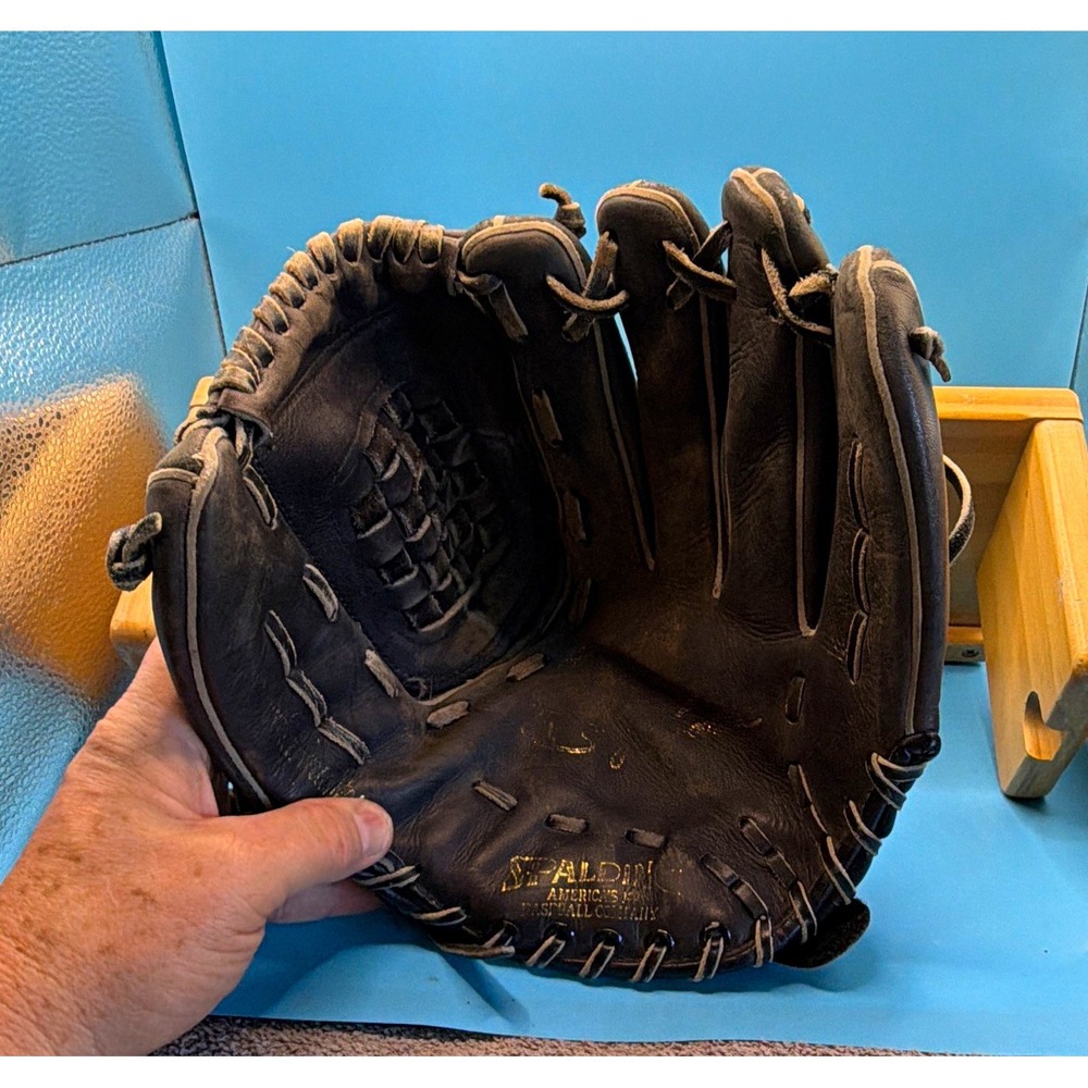 Spalding 42-087 Black Leather Baseball Glove right Hand Throw Basket Web